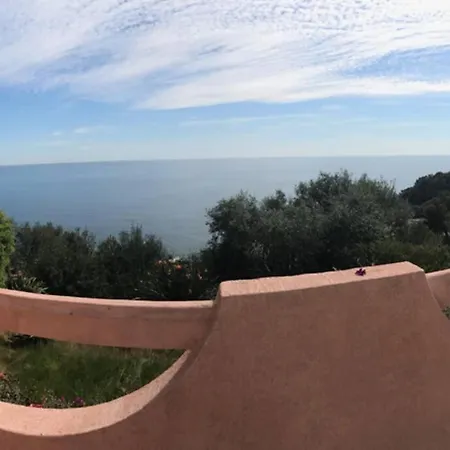 Maison 6pers Vue Mer&plage Privée Du Domaine Solenzara Hébergement de vacances Sari-Solenzara