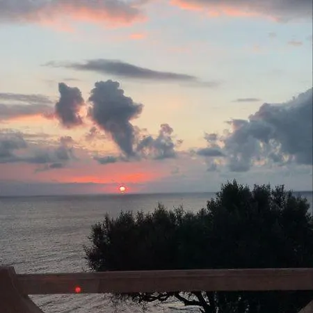 Hébergement de vacances Maison 6pers Vue Mer&plage Privée Du Domaine Solenzara Sari-Solenzara